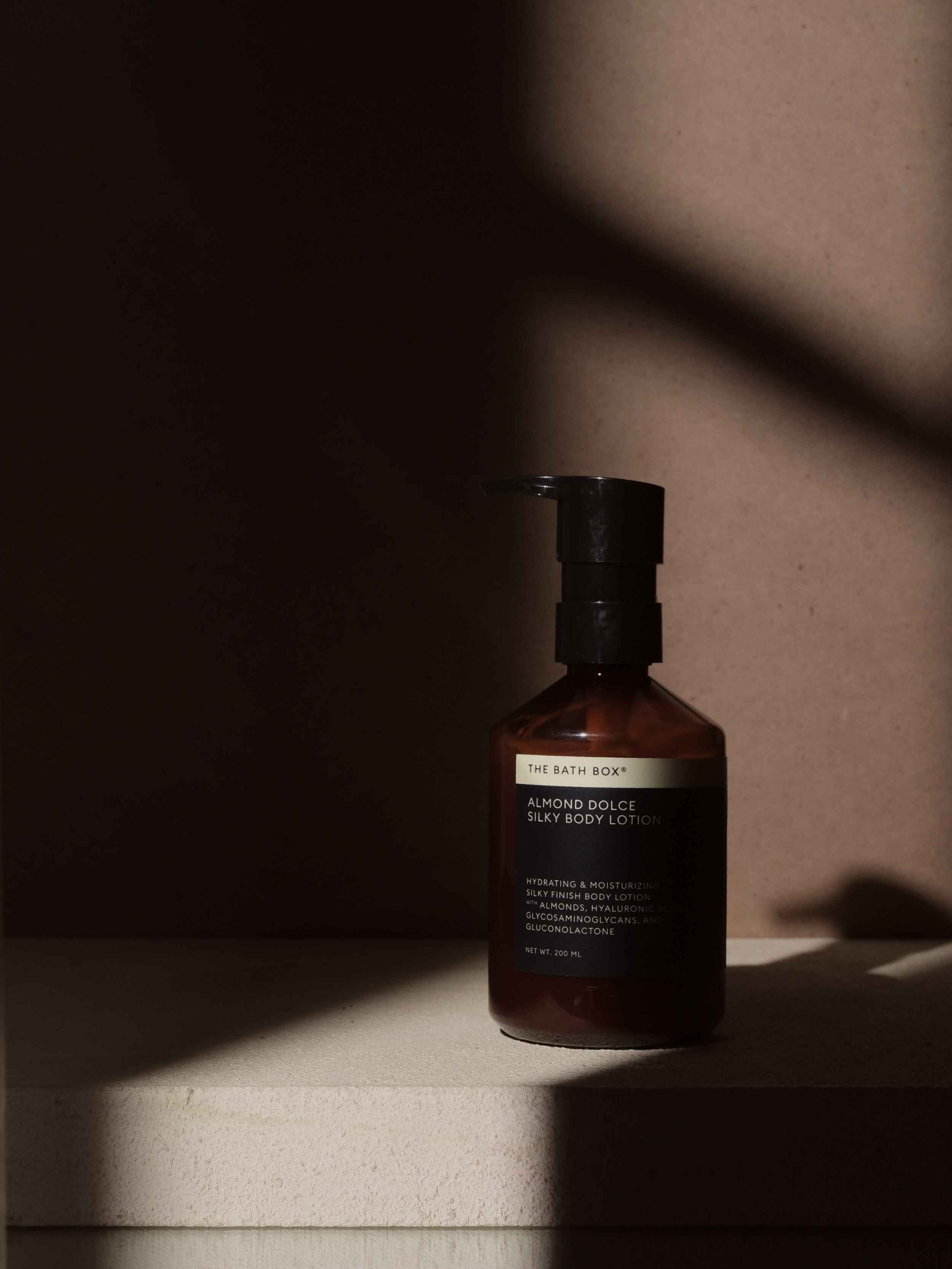 Lotion Almond Dolce dari THE BATH BOX®: Pilihan Terbaik untuk Kulit Halus